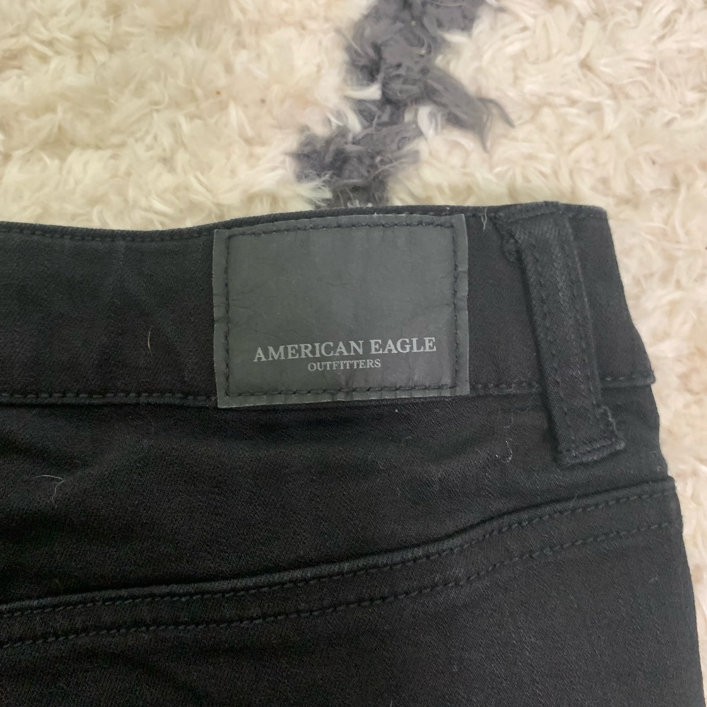 American Eagle, high rise, skinny jeans. Color: Black